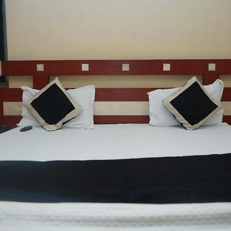 كانبور Hotel Nirmal Palace المظهر الخارجي الصورة