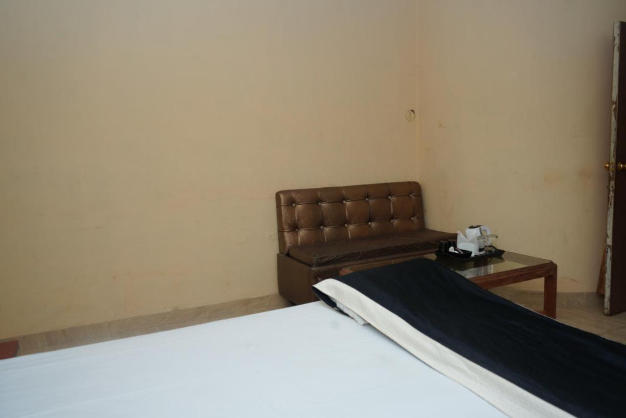 كانبور Hotel Nirmal Palace المظهر الخارجي الصورة